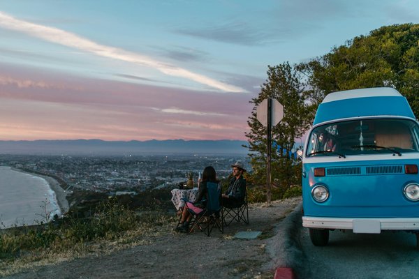 Discover Edinburgh's Hidden Gems: The Definitive Guide to Scoring Authentic Scottish Tartan Bargains